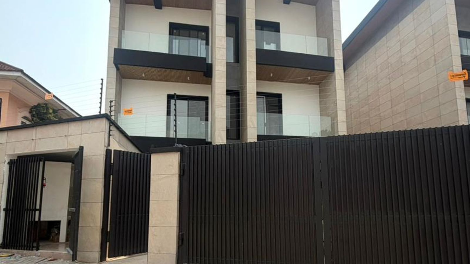 5 Bedroom Fully Detached Duplex