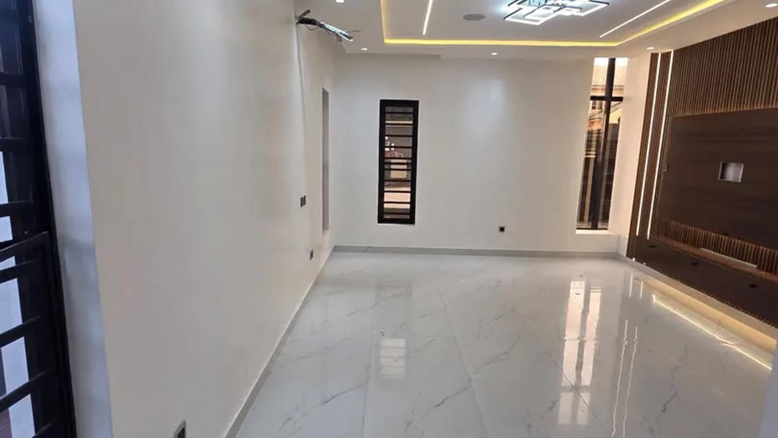 5 Bedroom Fully Duplex