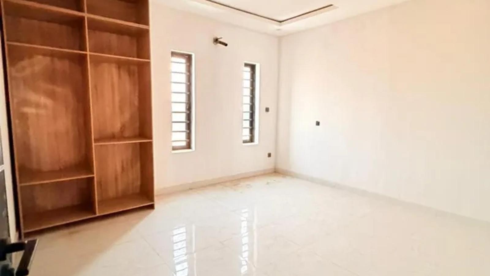 4 Bedroom Terrace Duplex