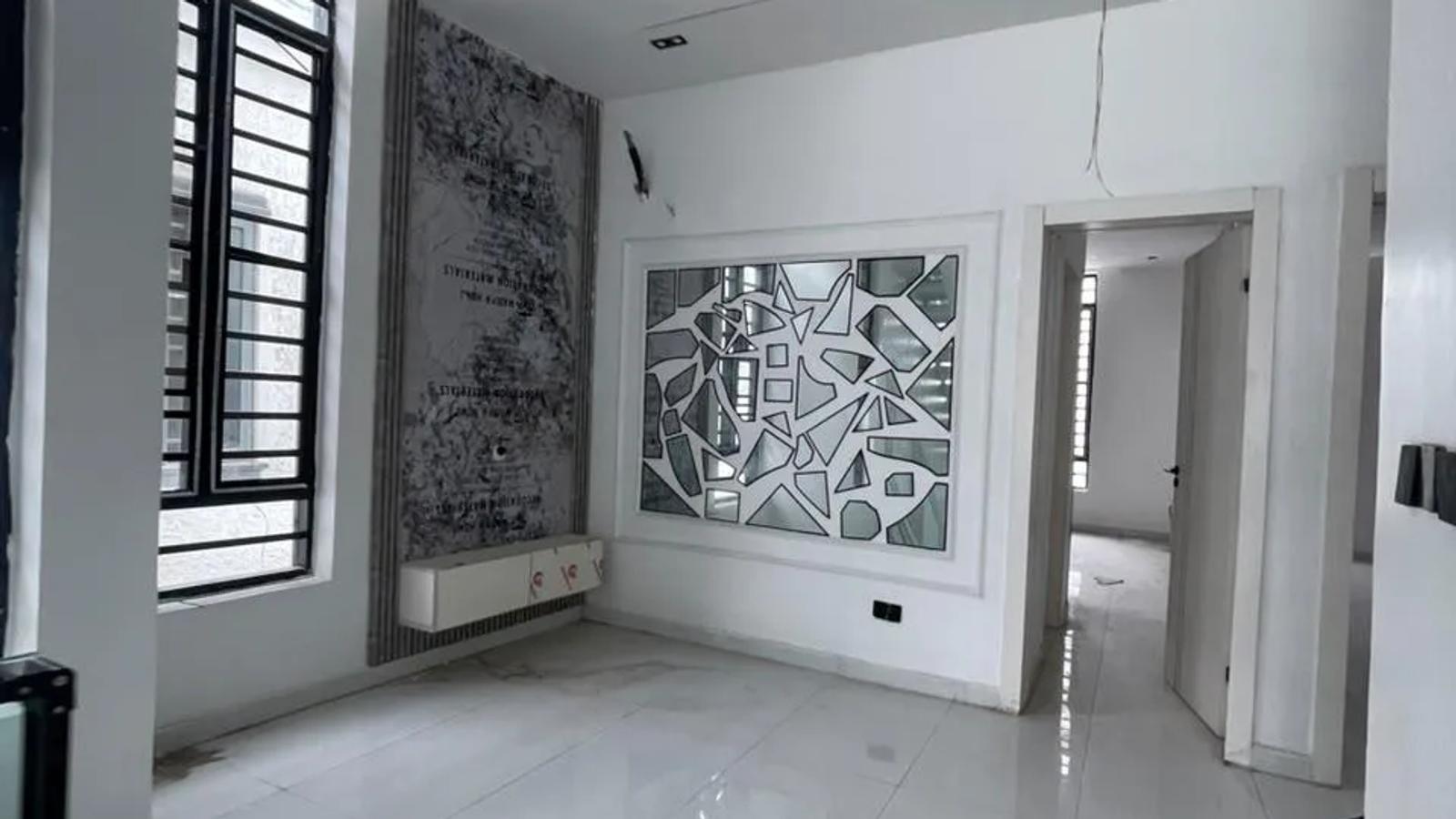 5 Bedroom Fully Detached Duplex