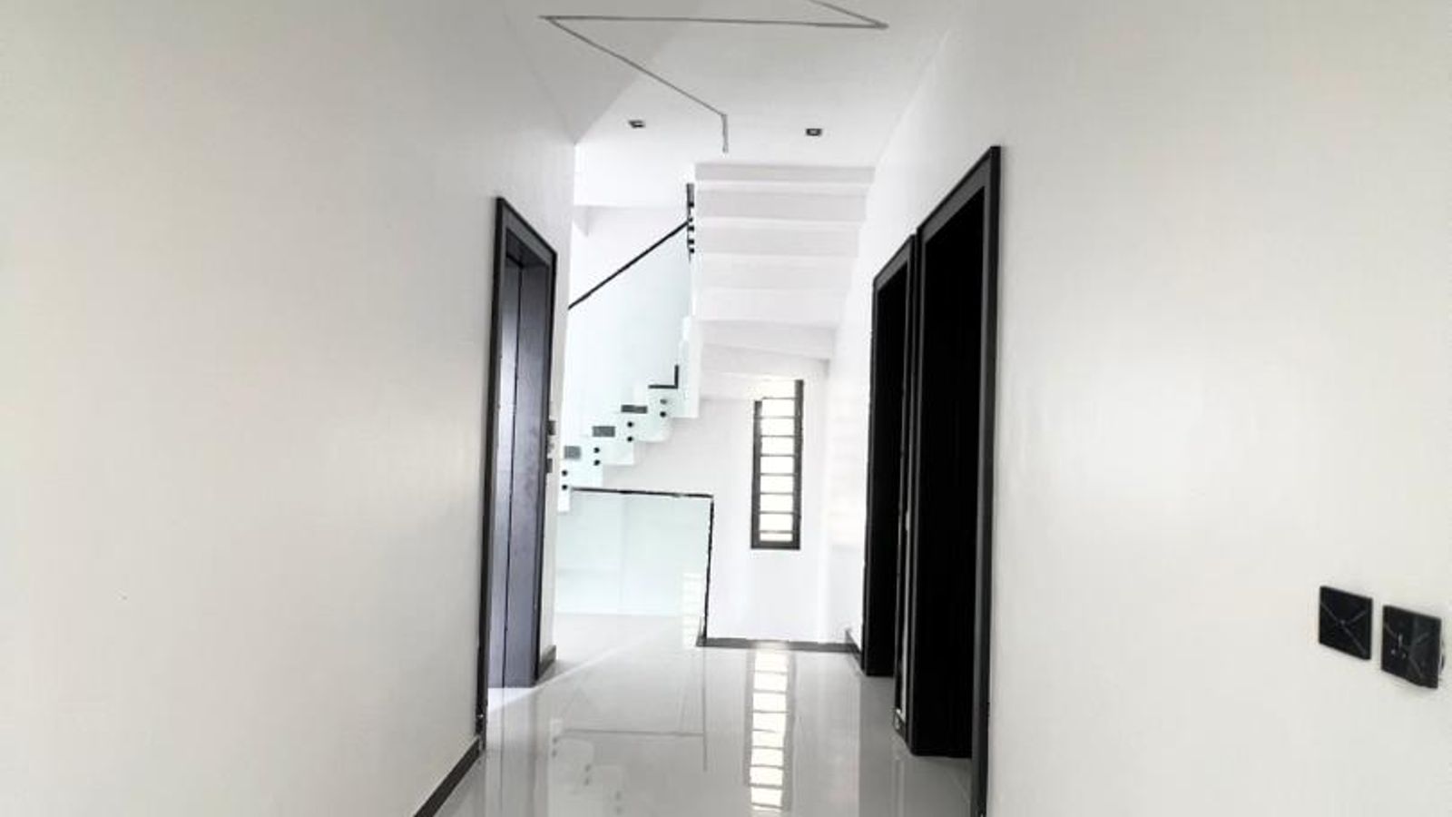 5 Bedroom Fully Detached Duplex