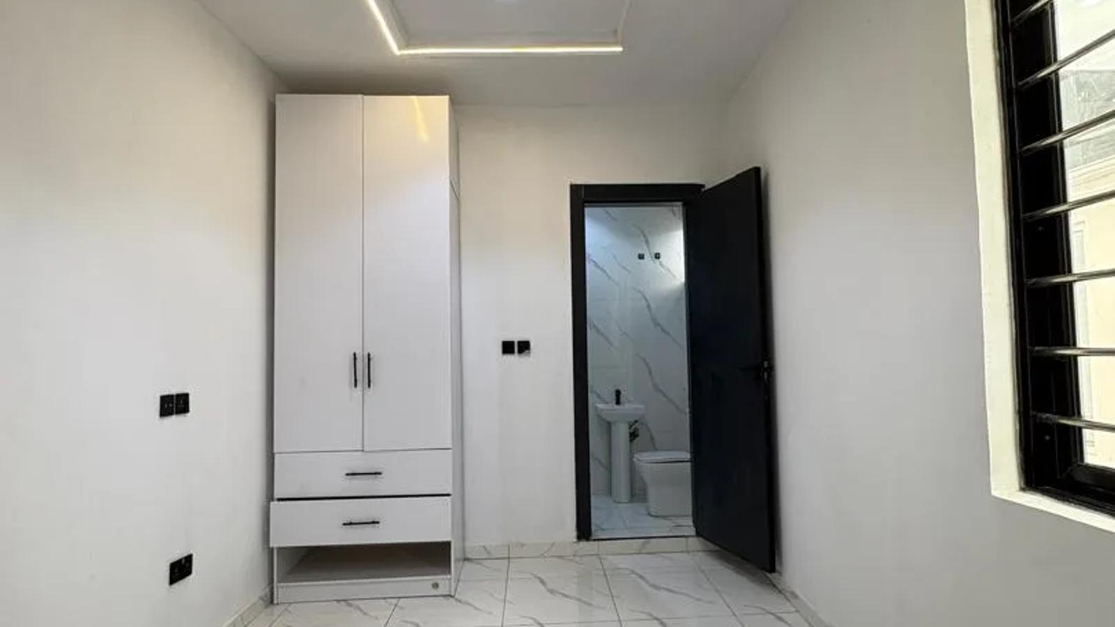 4 Bedroom Semi Detached Duplex