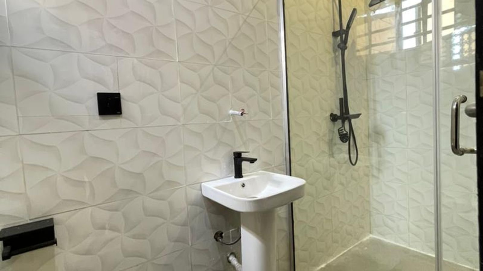 4 Bedroom Fully Detached Duplex