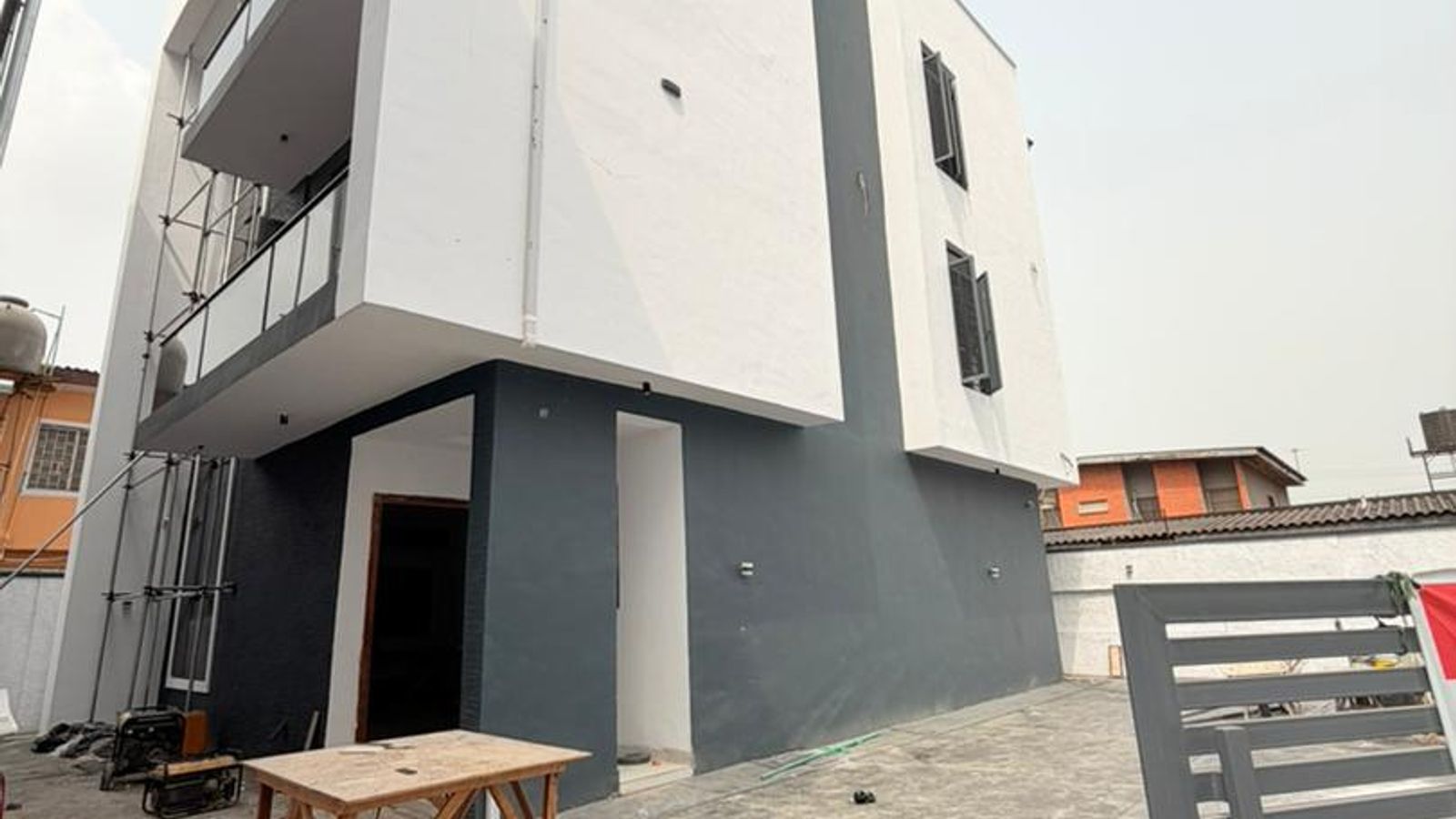 5 Bedroom Fully Detached Duplex