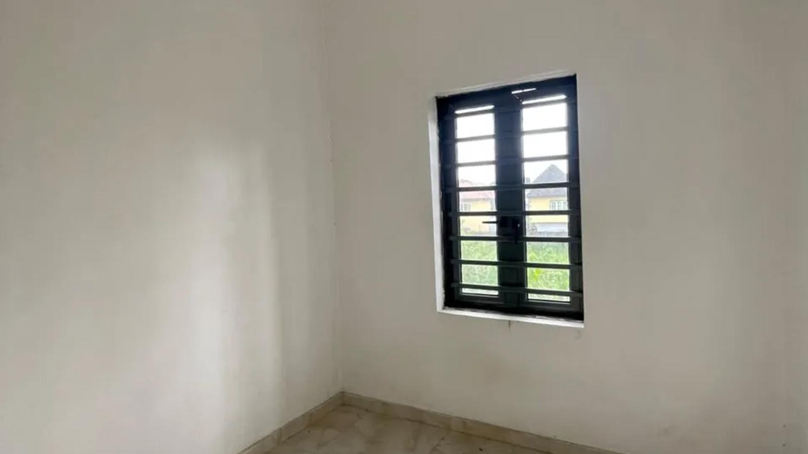 4 BEDROOM TERRACE DUPLEX WITH STUDY ROOM