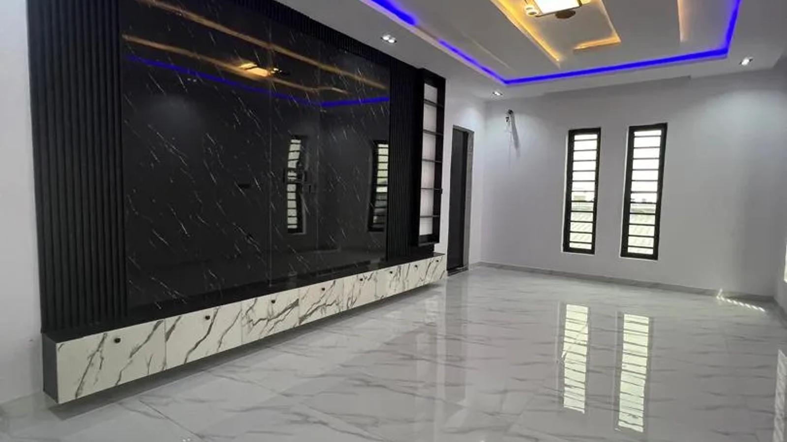 5 Bedroom Fully Detached Duplex