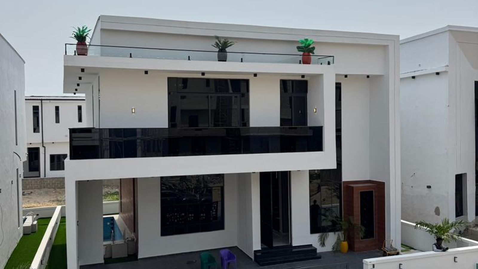 5 Bedroom