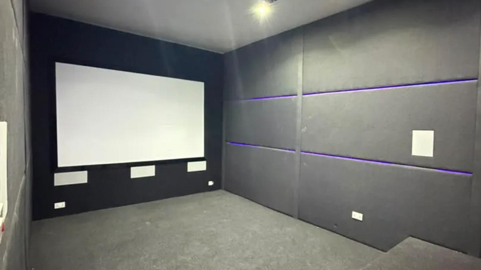 5 Bedroom Fully Detached Duplex