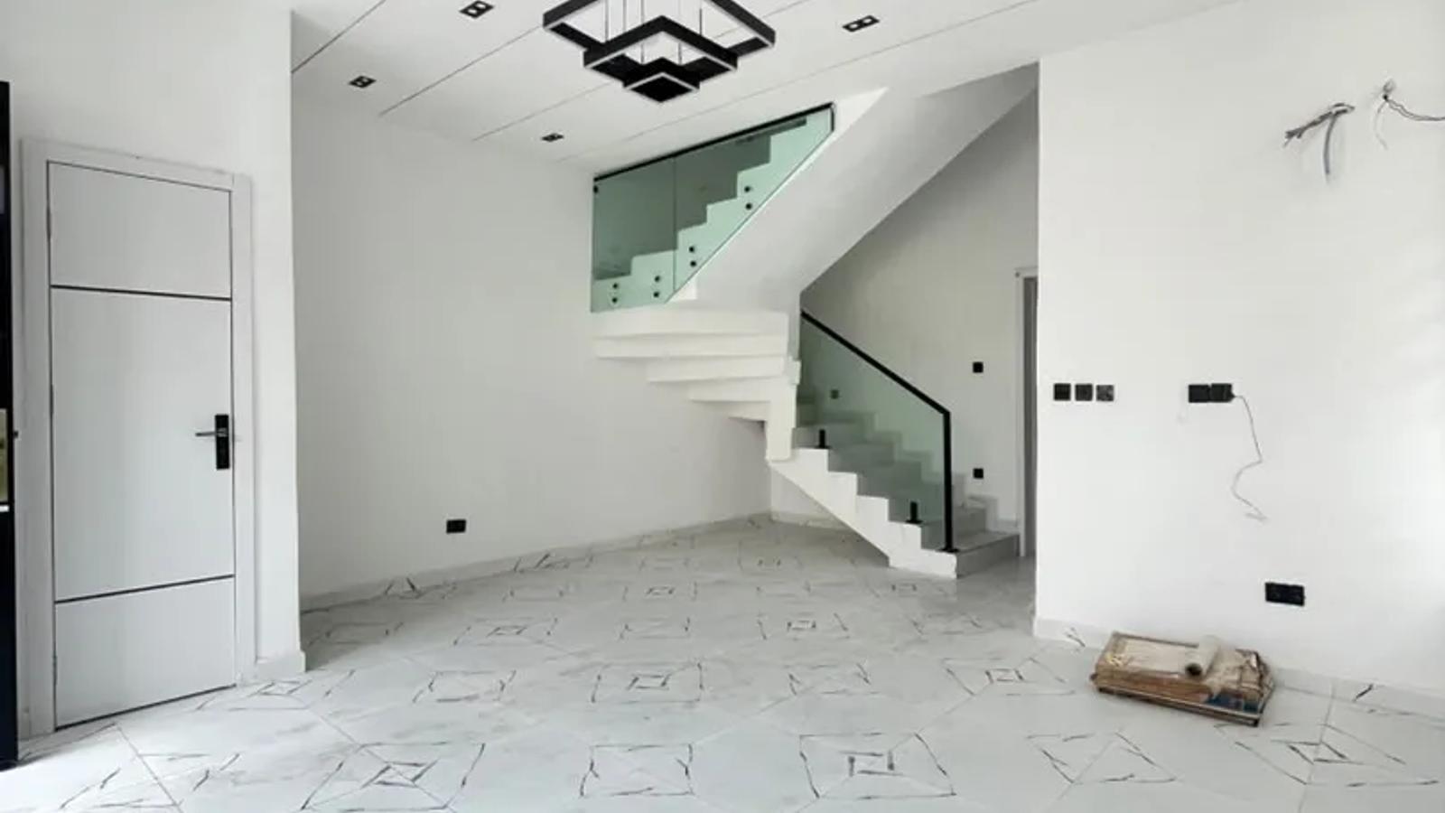 4 BEDROOM SEMI-DETACHED DUPLEX WITH BQ
