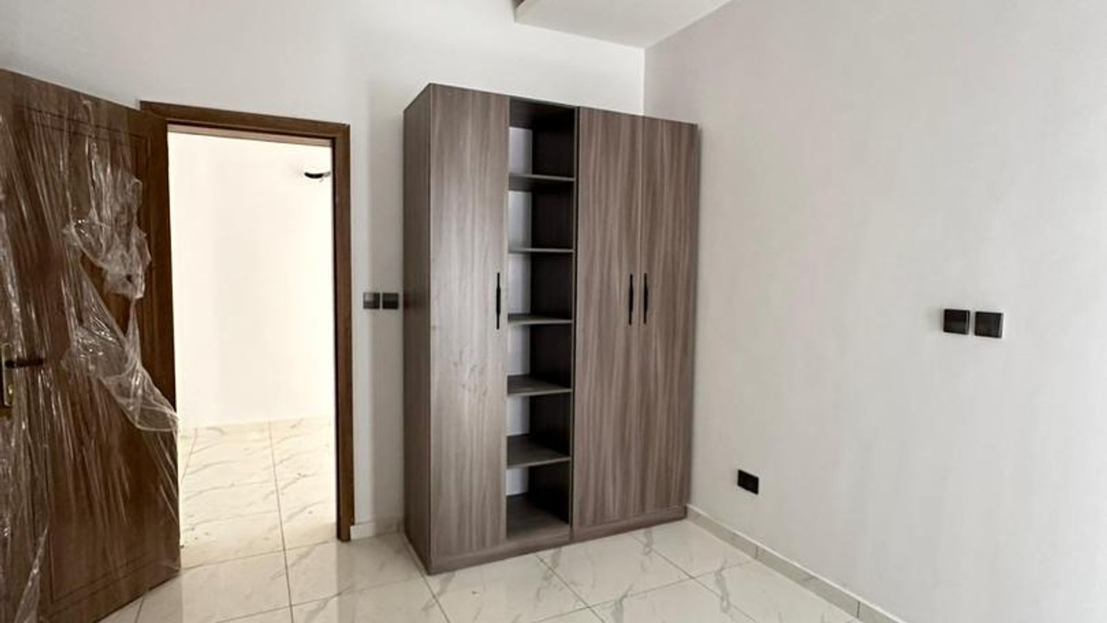 3 Bedroom Apartment