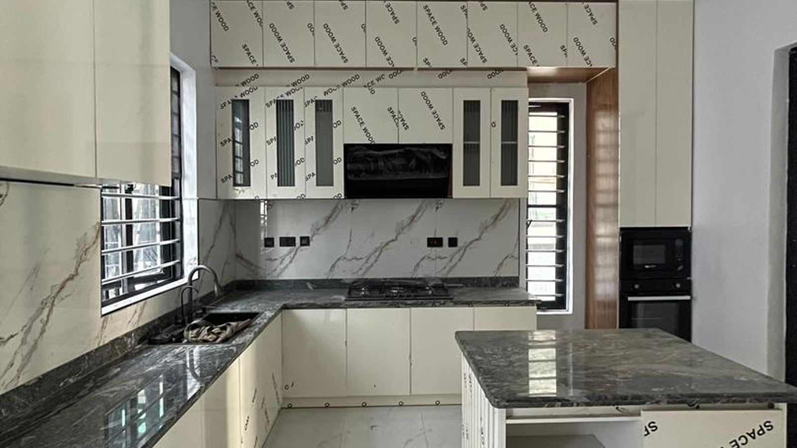 5 Bedroom Fully Detached Duplex