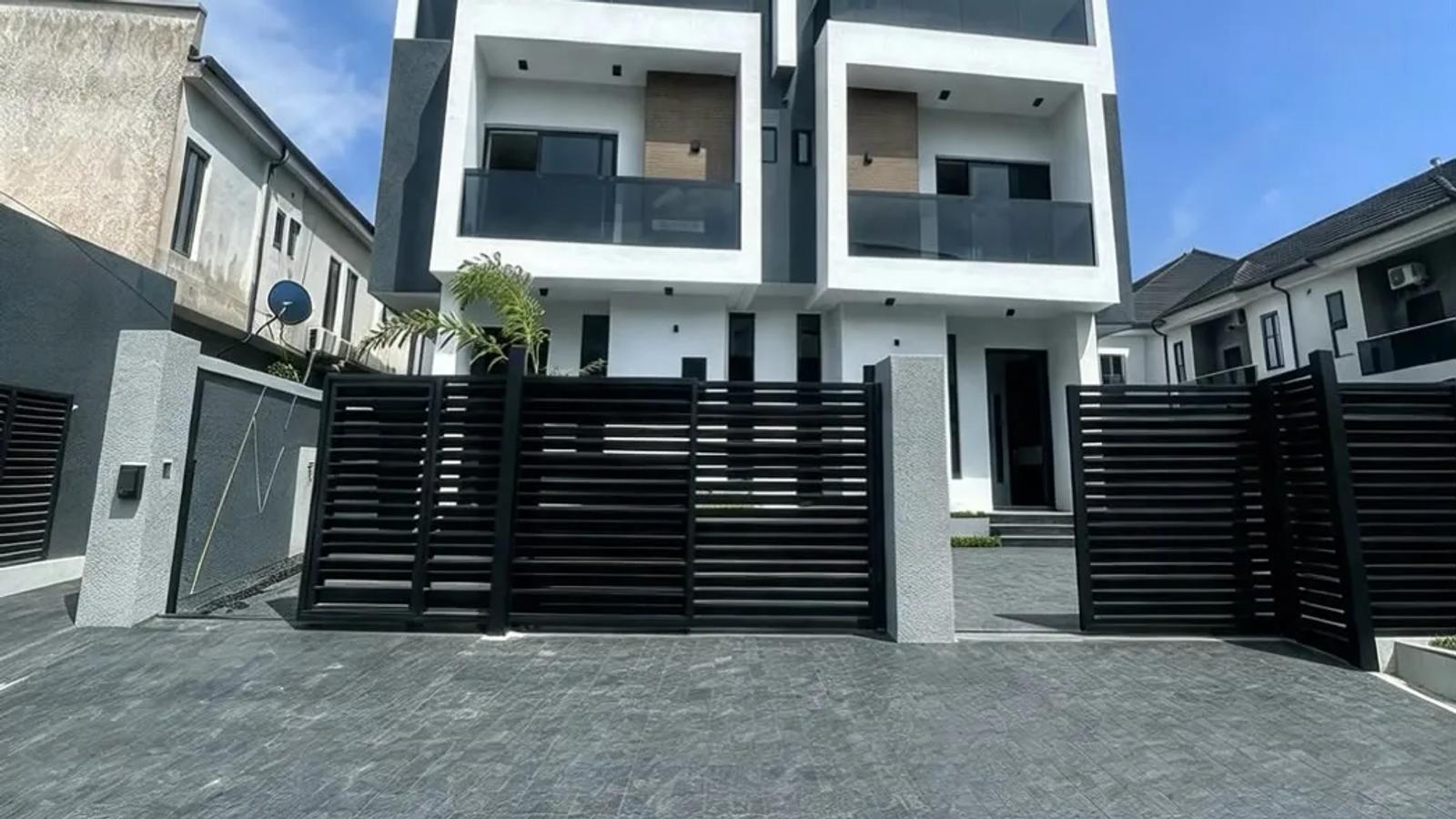 4 BEDROOM SEMI-DETACHED DUPLEX WITH BQ