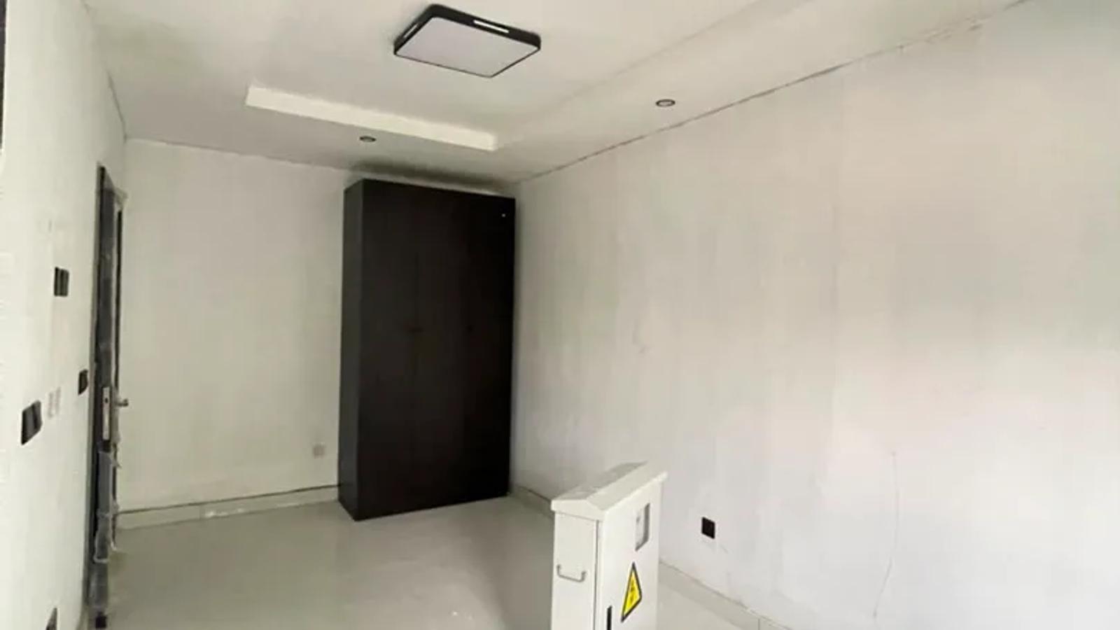 3 BEDROOM APARTMENT WITH BQ