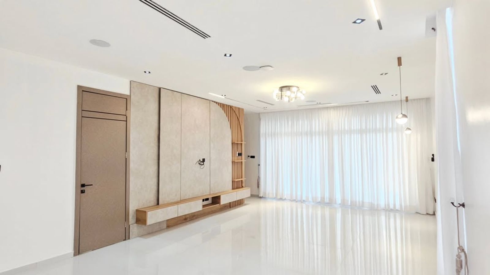 5 Bedroom Fully Detached Duplex