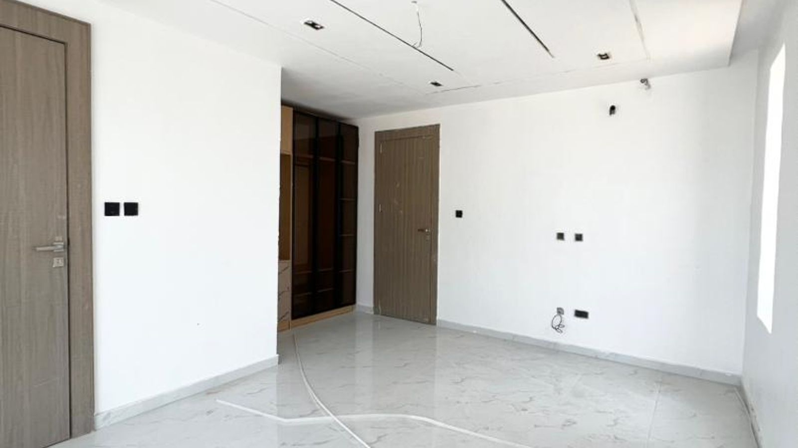 5 Bedroom Semi Detached Duplex