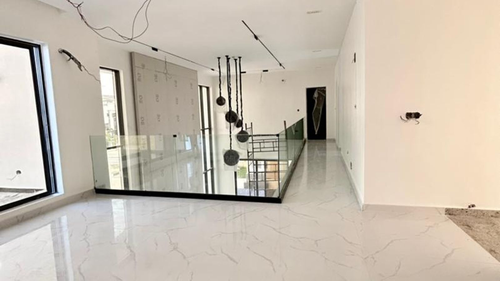 6 Bedroom Fully Detached Duplex