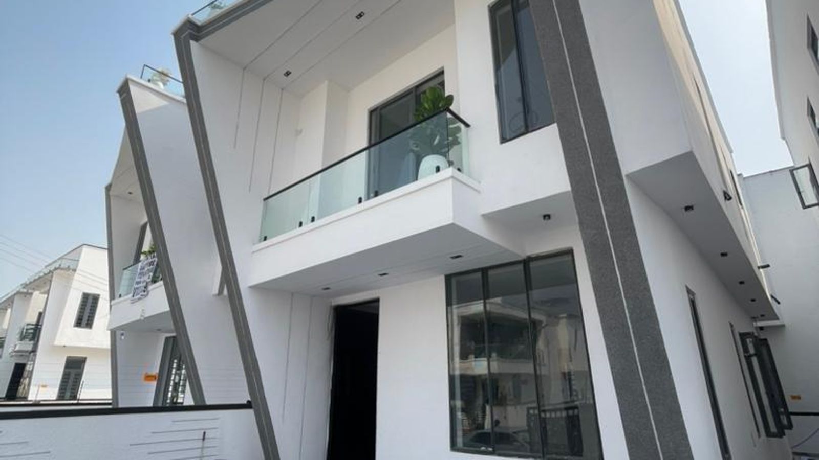 4 Bedroom Semi Detached Duplex