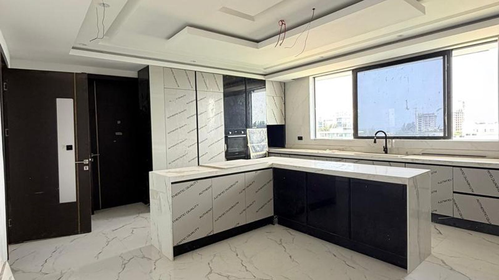 4 Bedroom Maisonette
