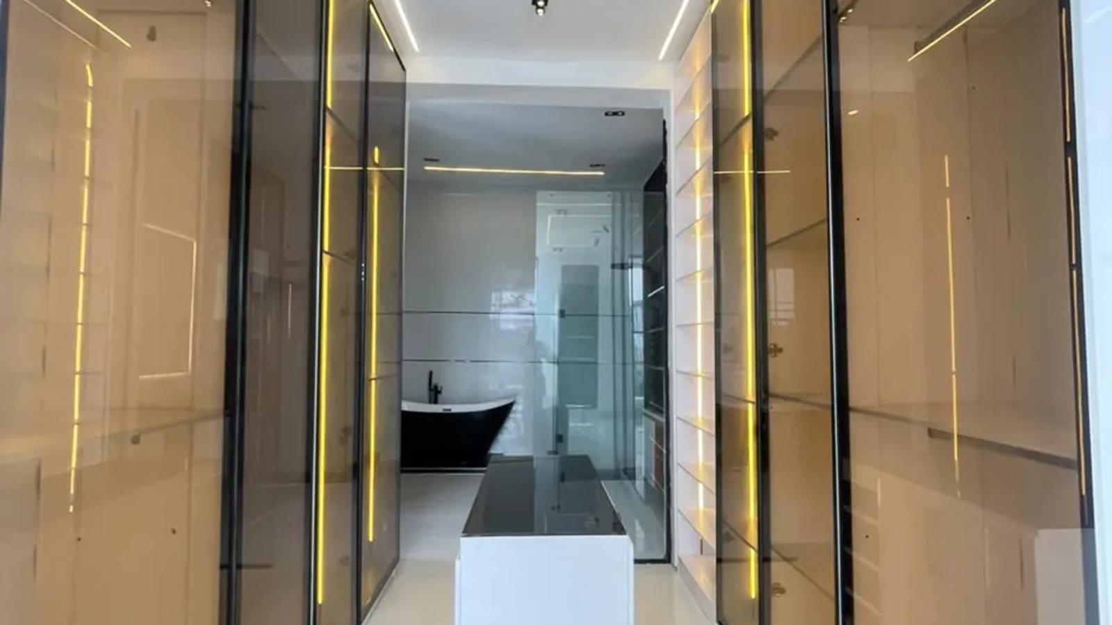 5 Bedroom Fully Detached Duplex
