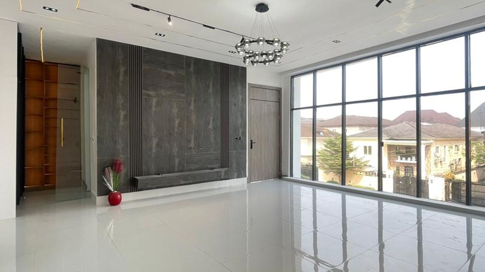 5 Bedroom Fully Detached Duplex