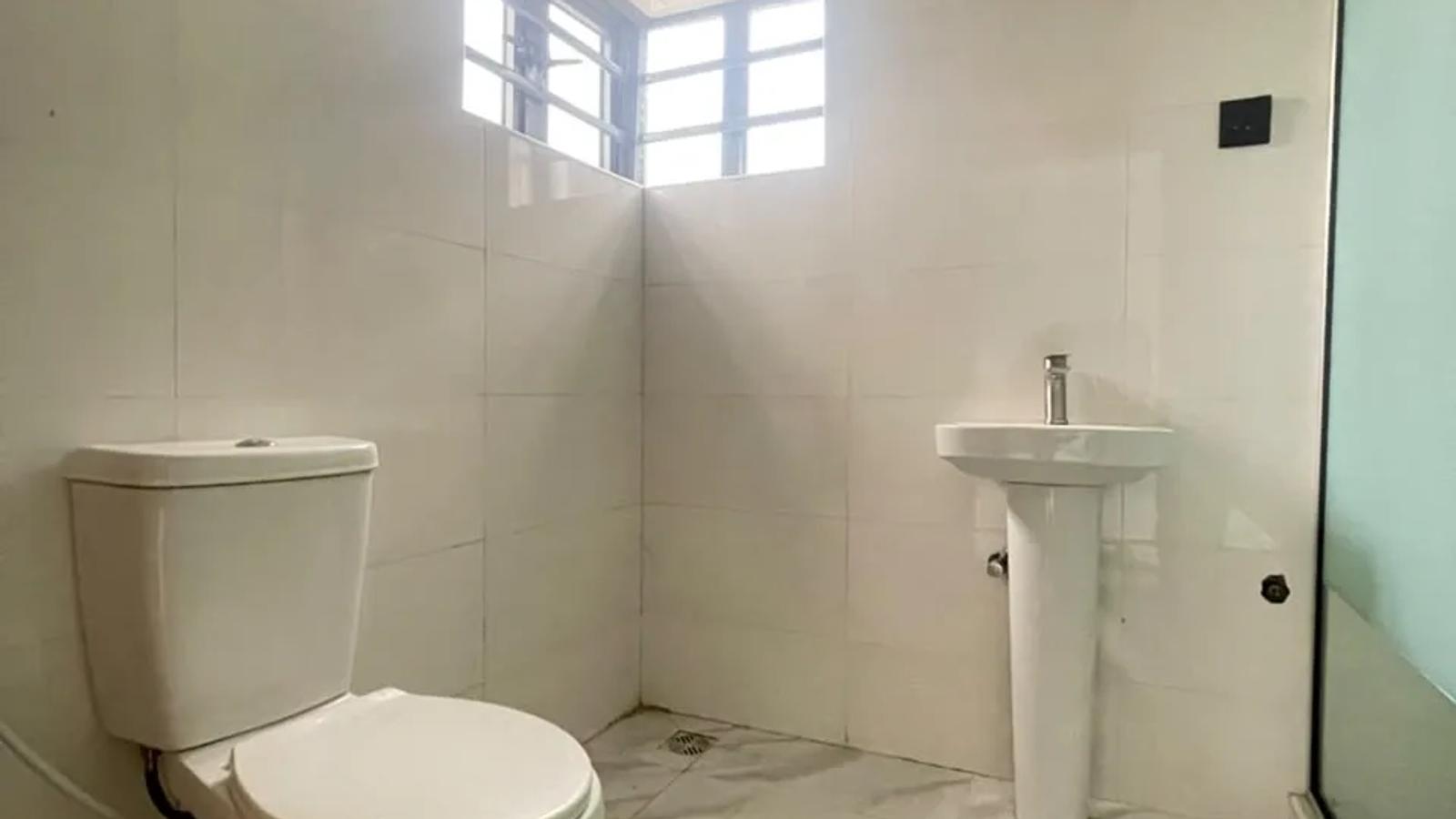 5 Bedroom Semi Detached Duplex