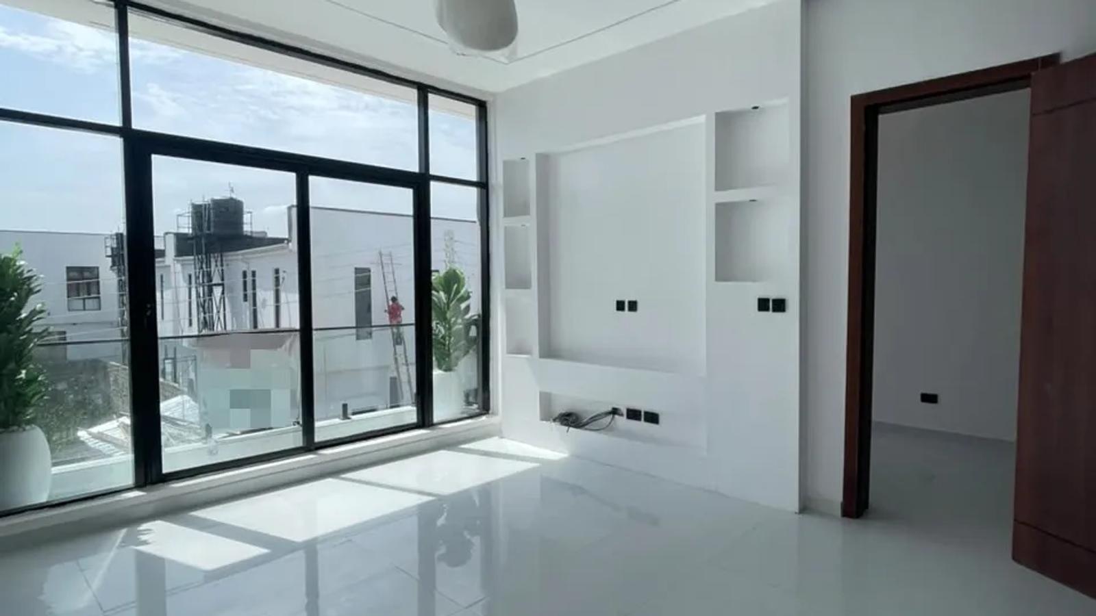 4 Bedroom Semi Detached Duplex