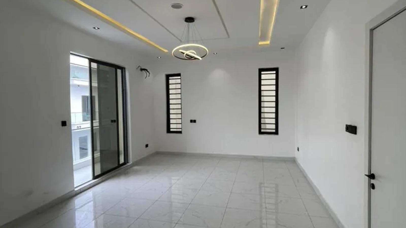 4 Bedroom Fully Detached Duplex