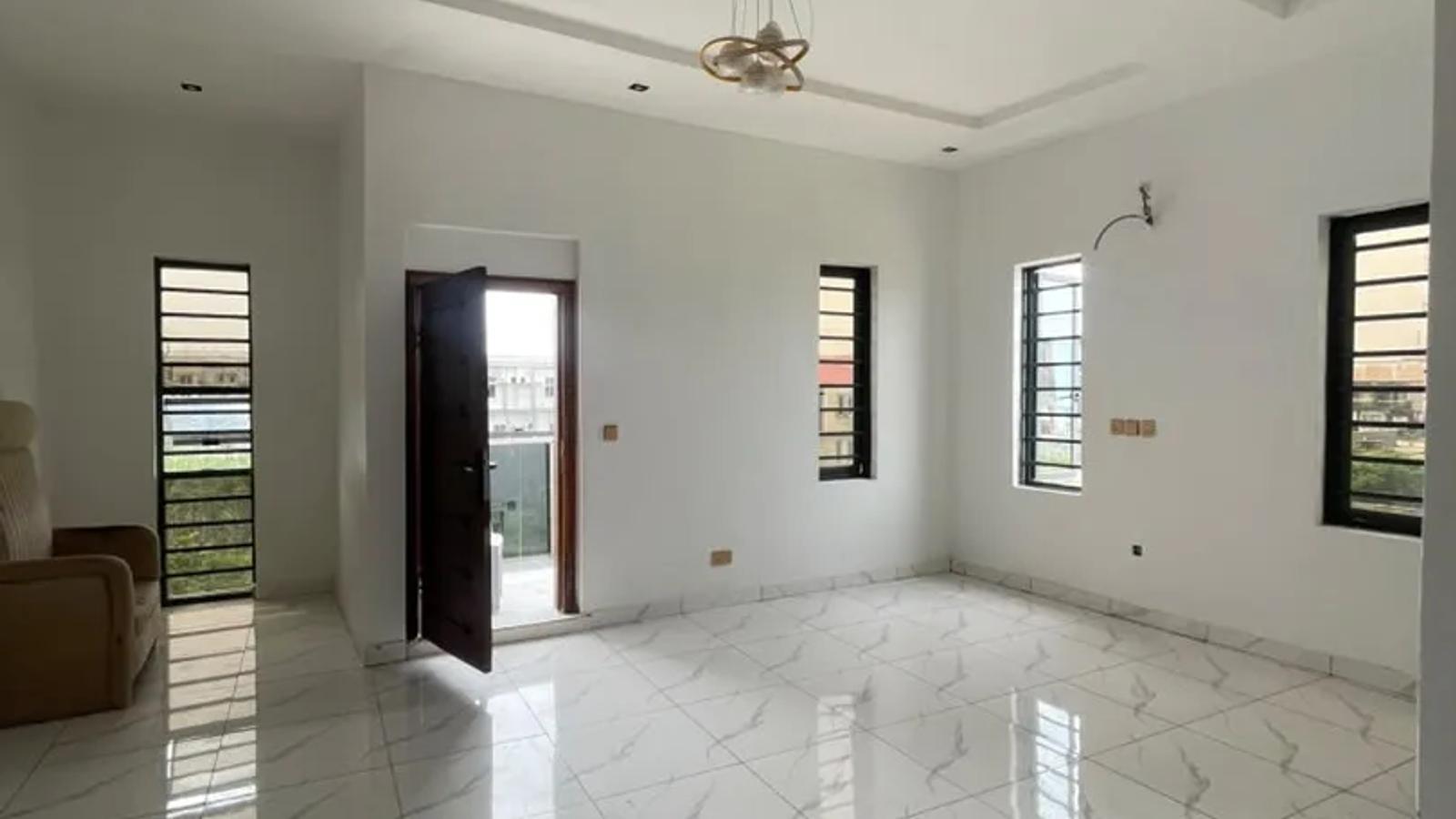 4 Bedroom Semi Detached Duplex