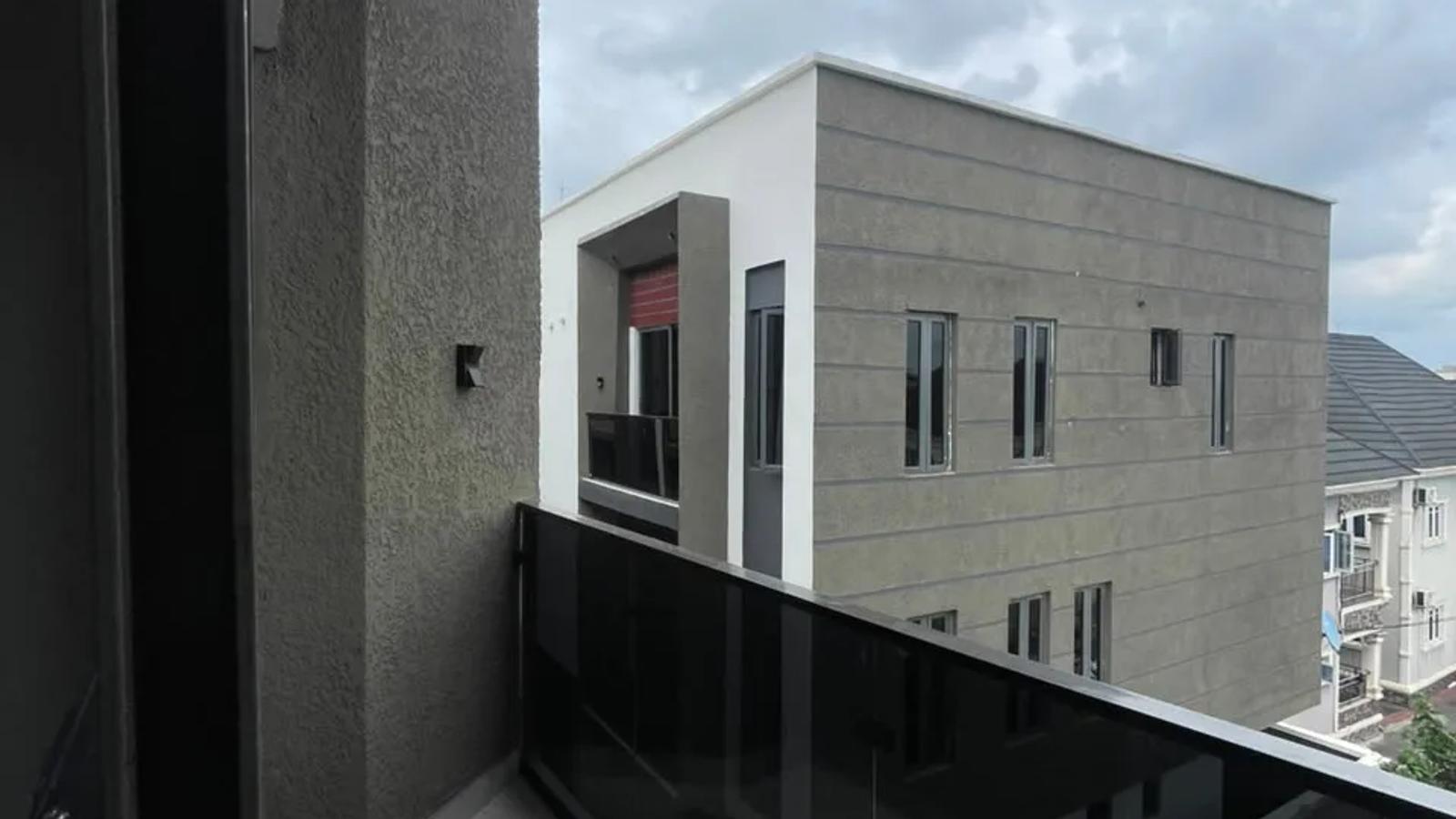 3&4 BEDROOM DUPLEX
