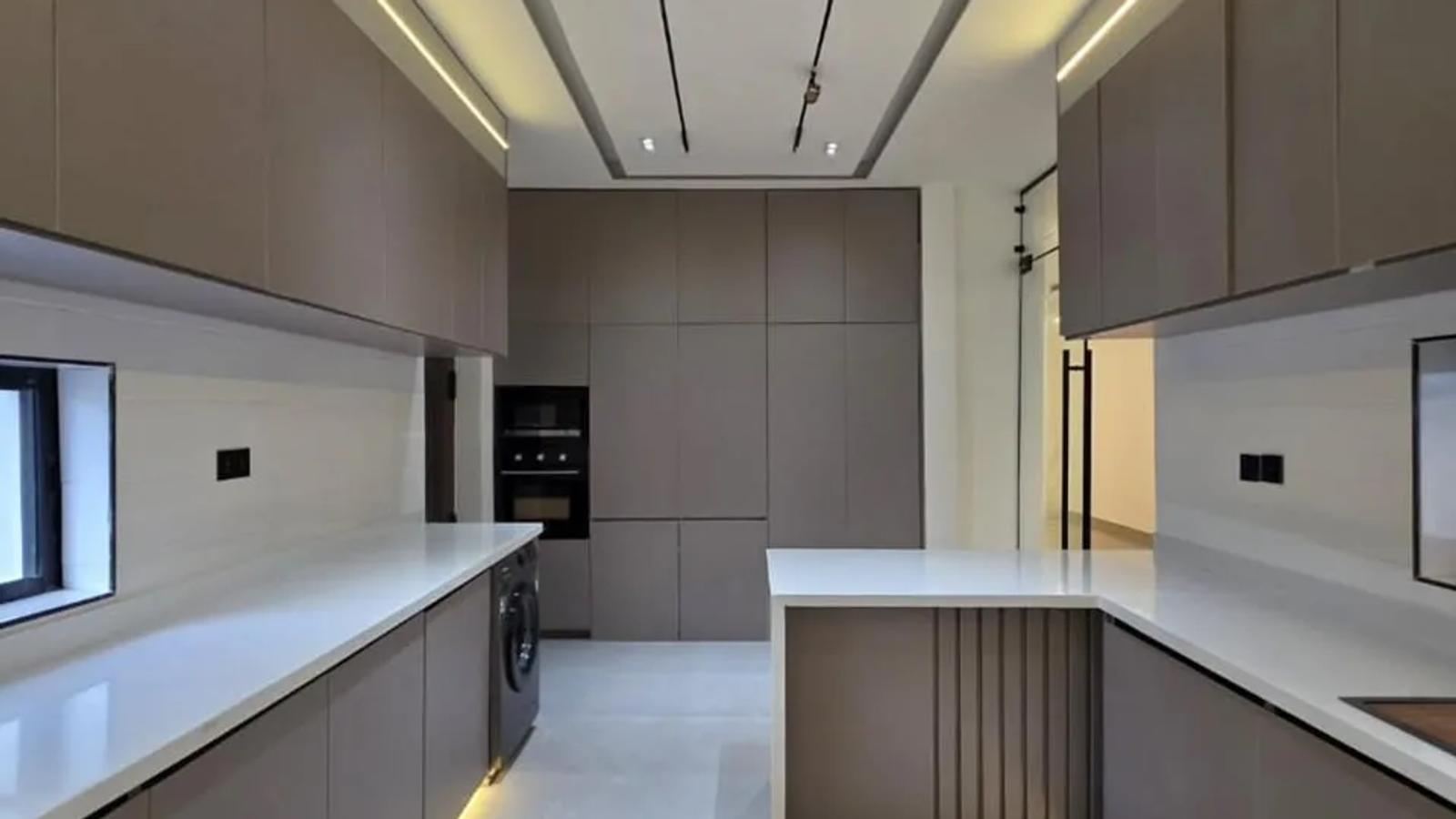 5 Bedroom Fully Detached Duplex