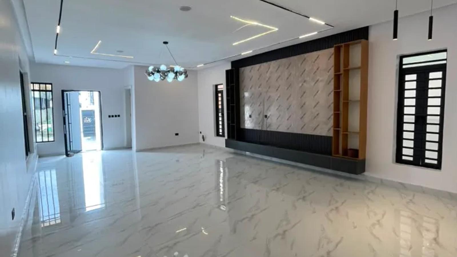 5 Bedroom Fully Detached Duplex