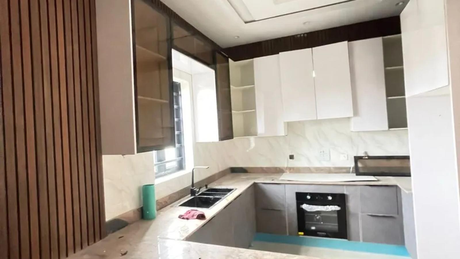 4 Bedroom Semi Detached and Fully Detached Duplex
