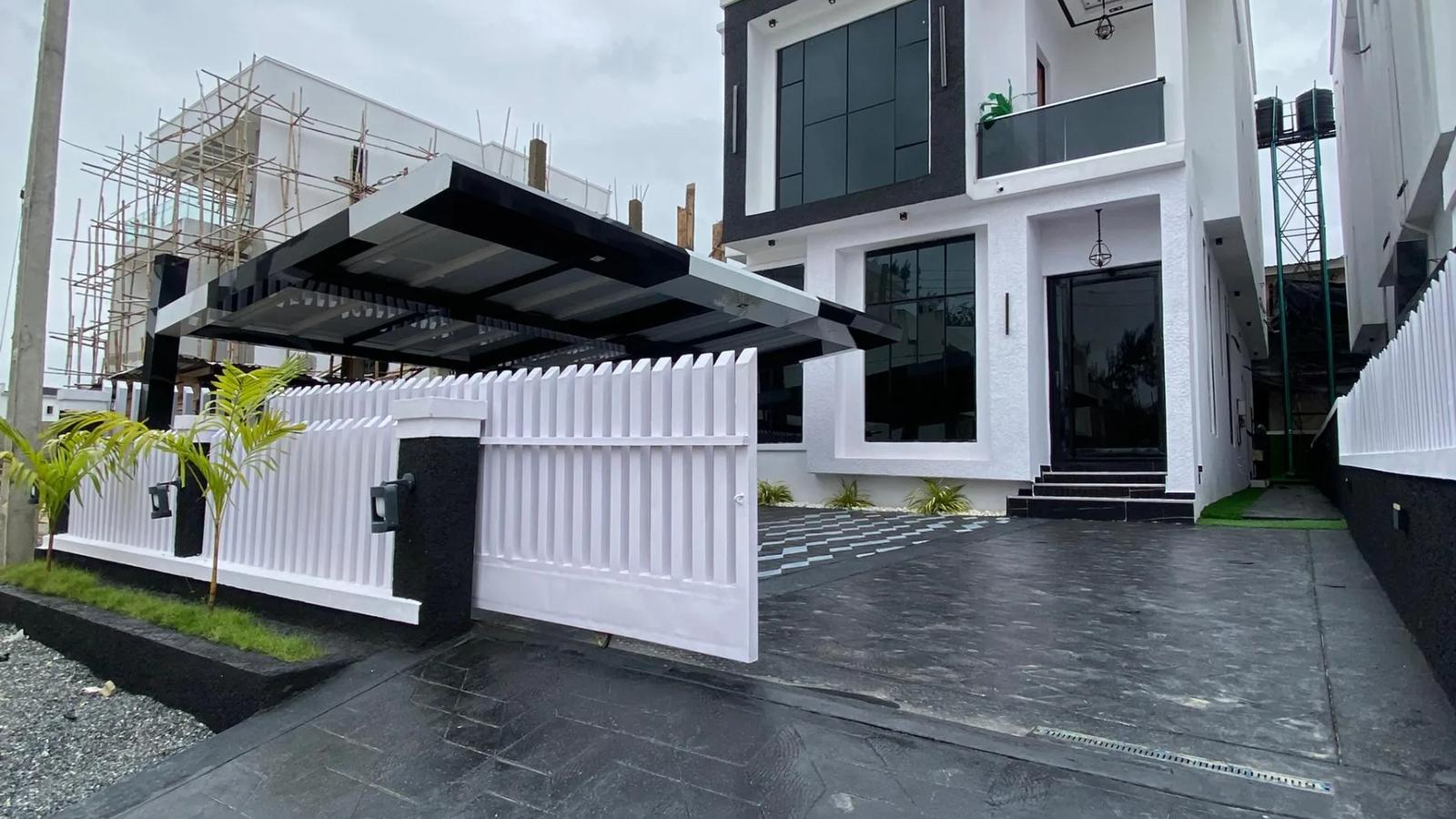 5 Bedroom Fully Detached Duplex