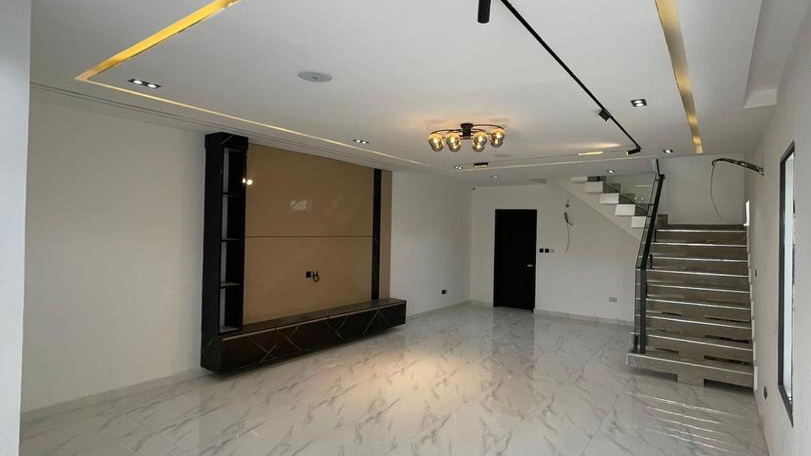 4 Bedroom Semi Detached
