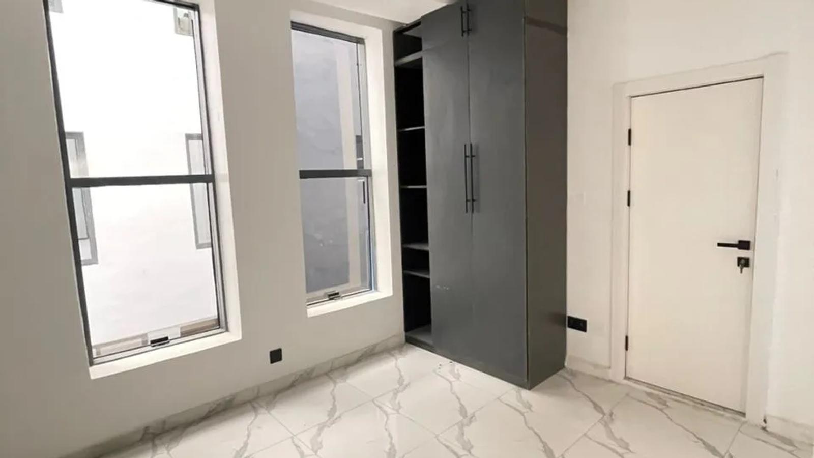 4 Bedroom Fully Detached Duplex