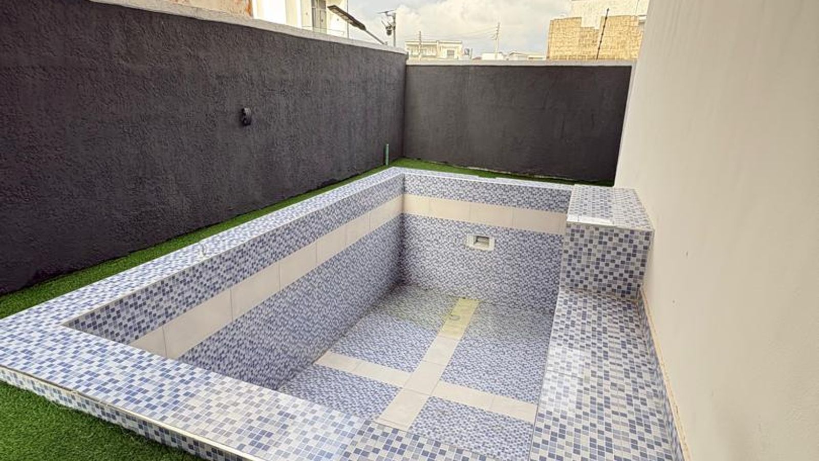 5 Bedroom Fully Detached Duplex