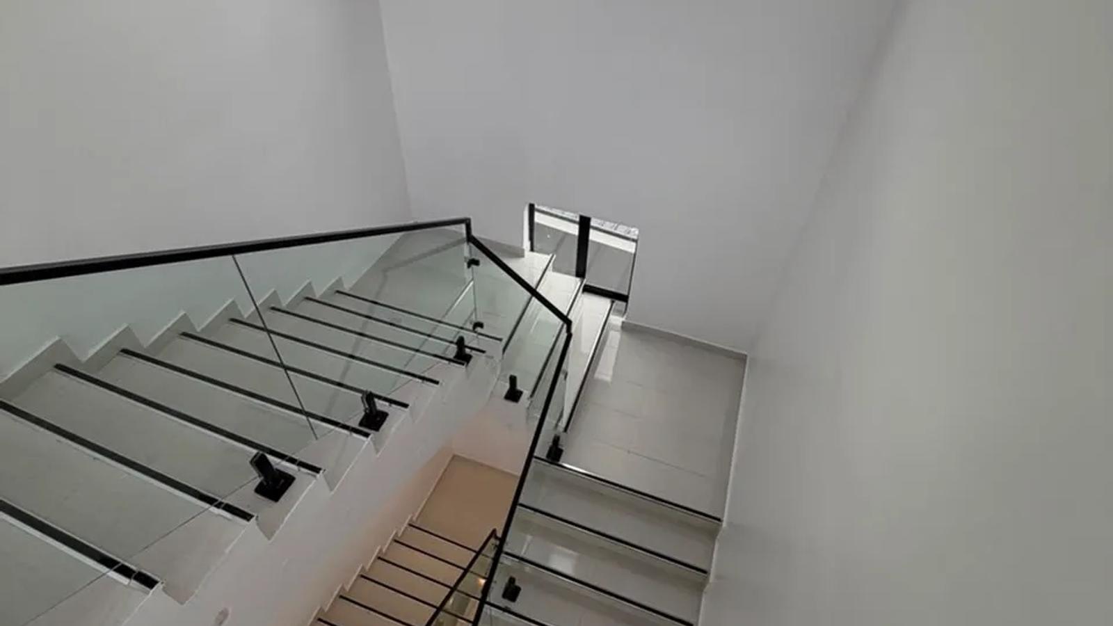 5 Bedroom Fully Detached Duplex