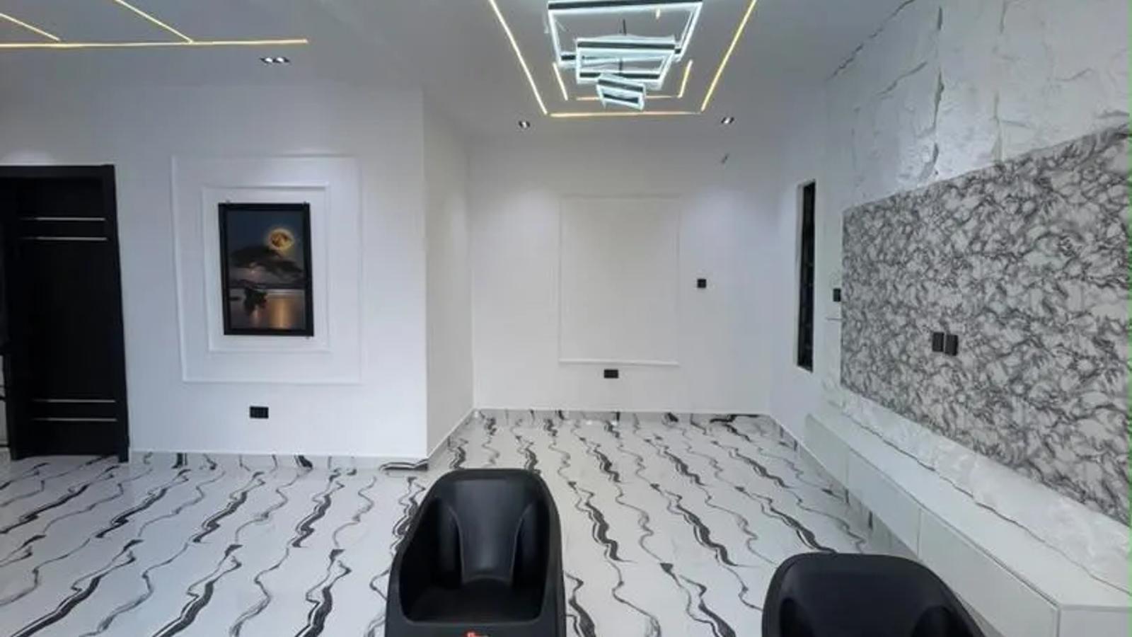 4 BEDROOM SEMI-DETACHED DUPLEX WITH BQ