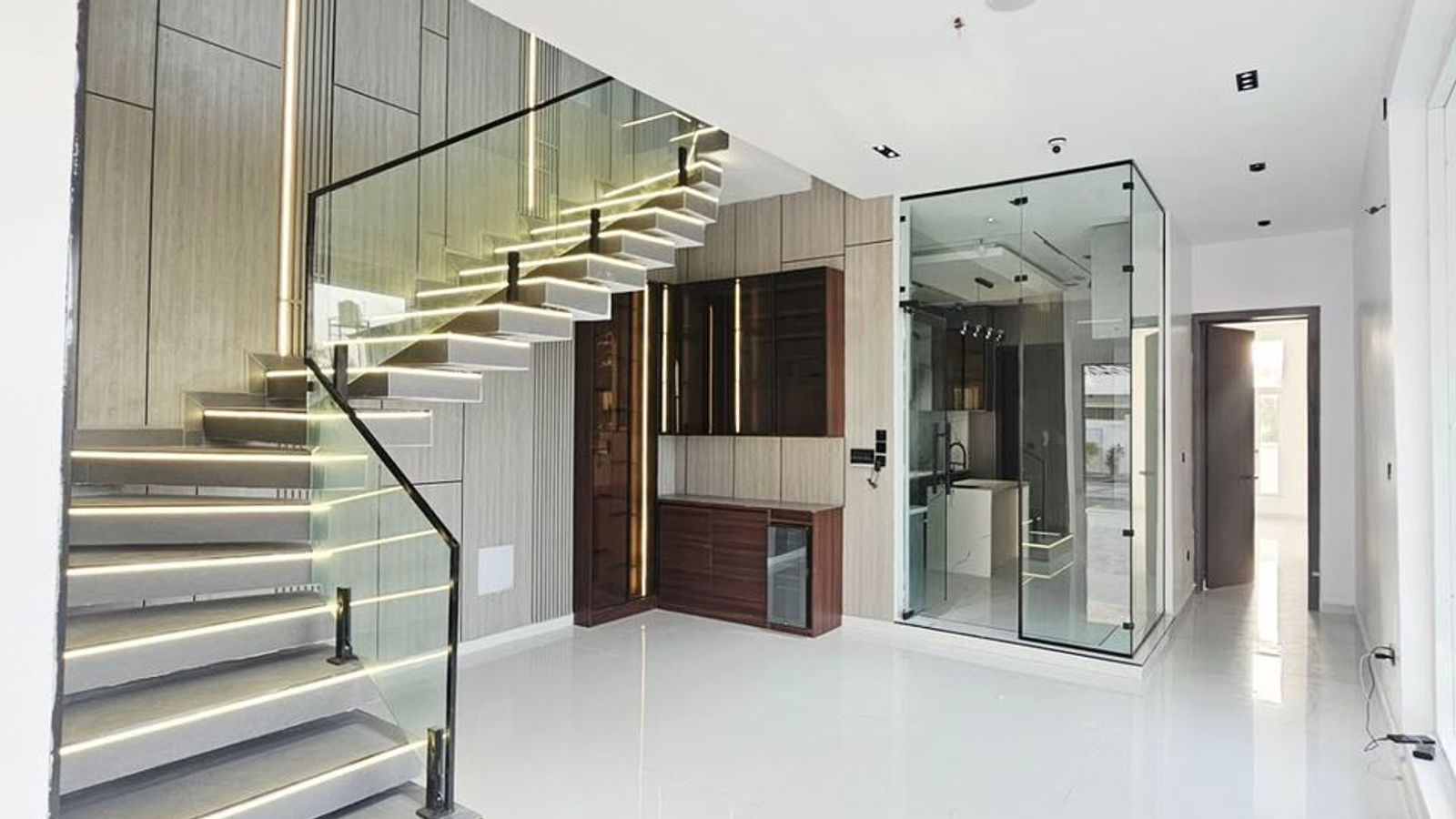 5 Bedroom Fully Detached Duplex
