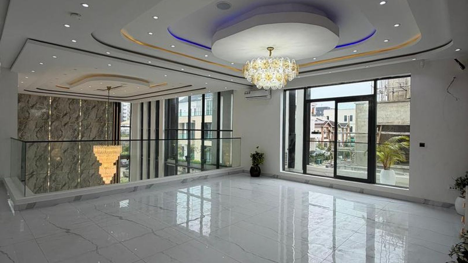 5 Bedroom Fully Detached Duplex