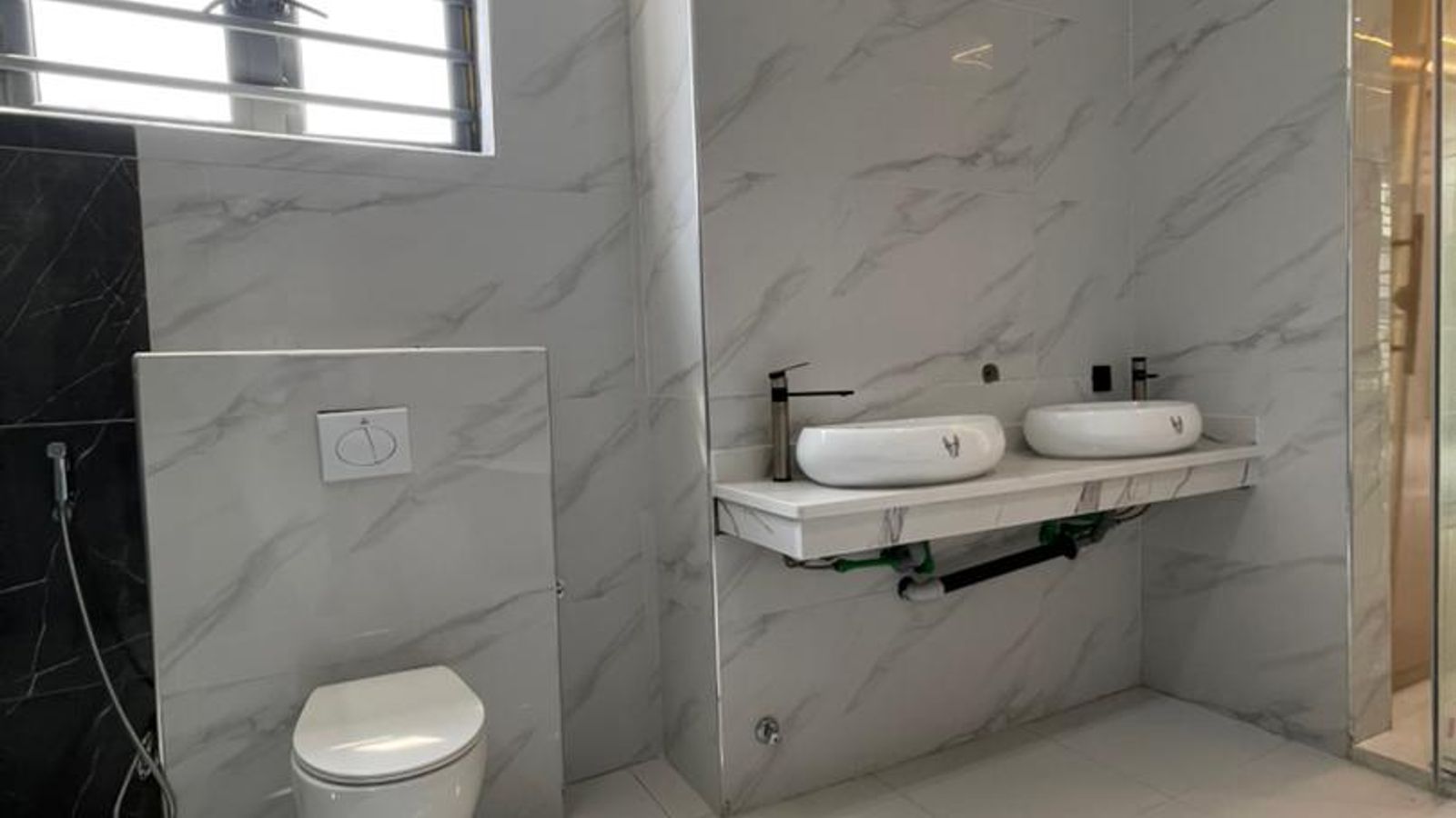 6 Bedroom