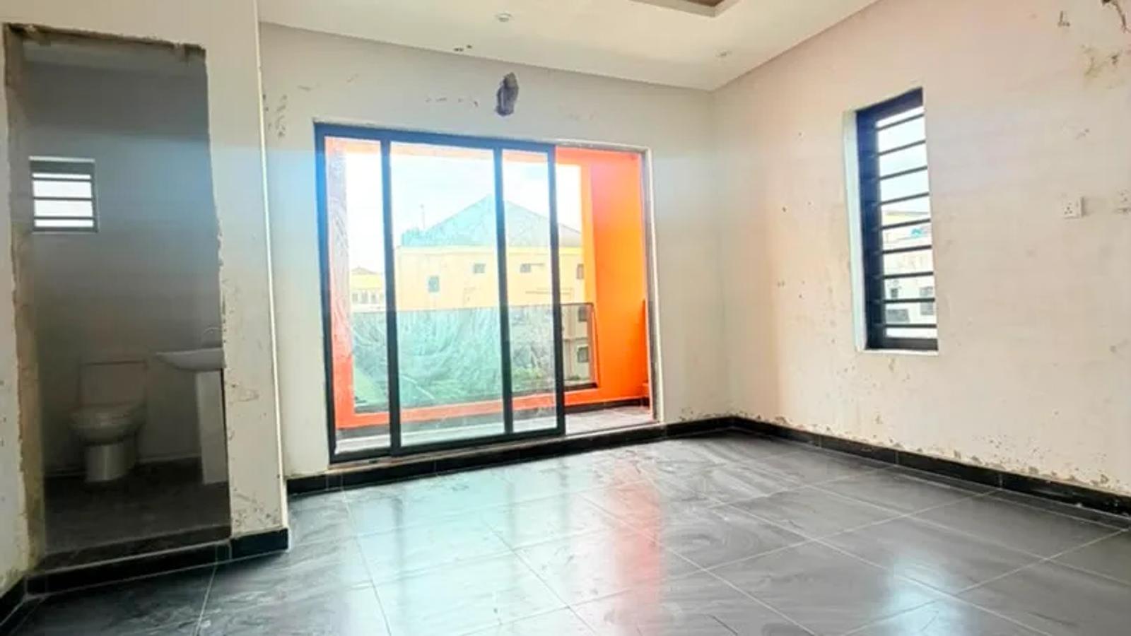 4 Bedroom Semi Detached Duplex