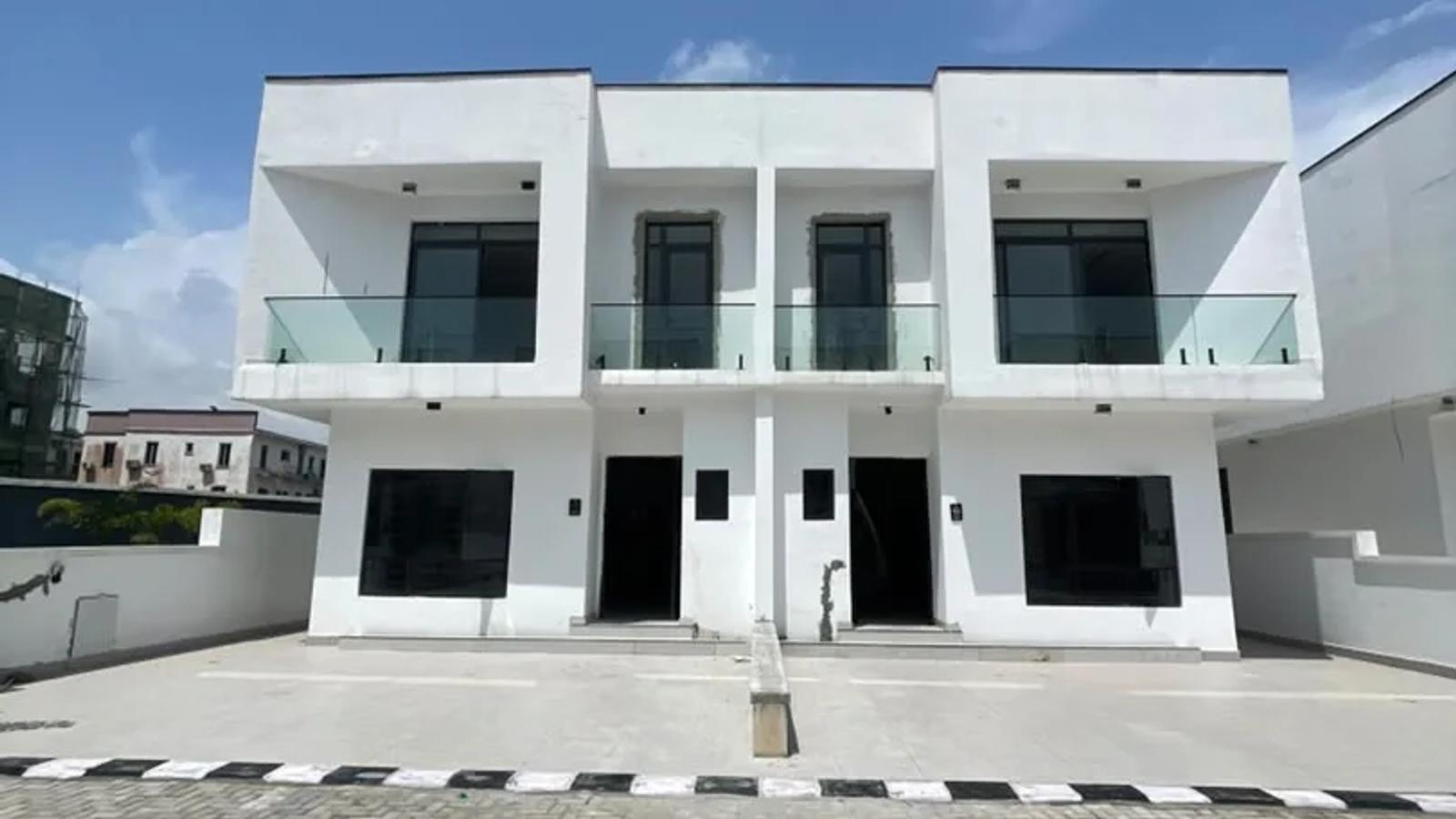 4 BEDROOM SEMI-DETACHED DUPLEX WITH BQ