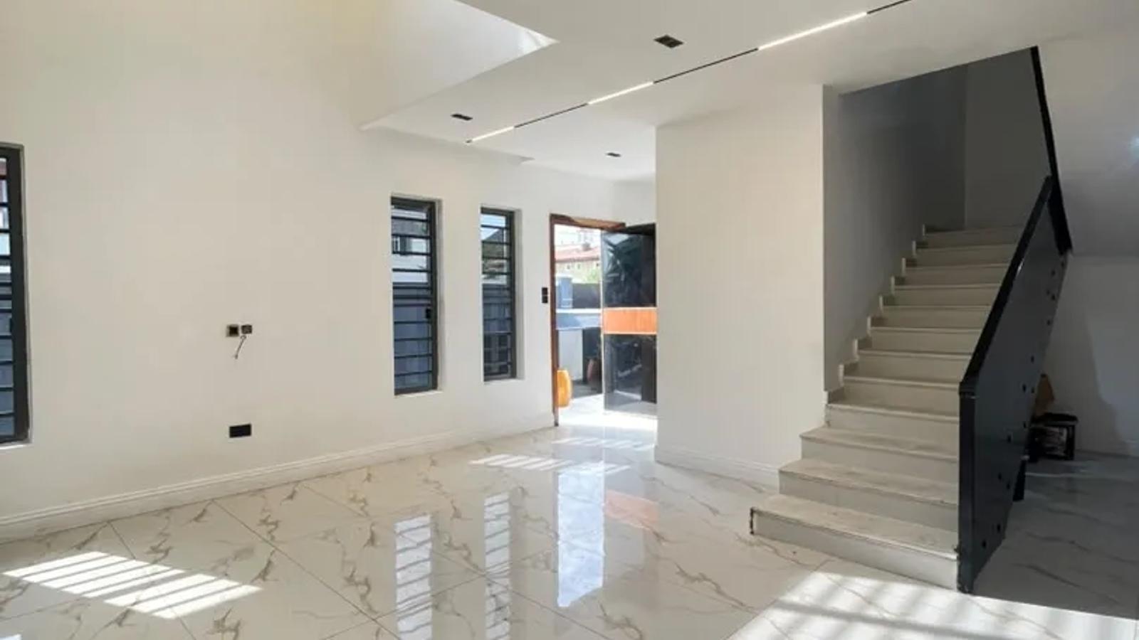 4 Bedroom Fully Detached Duplex