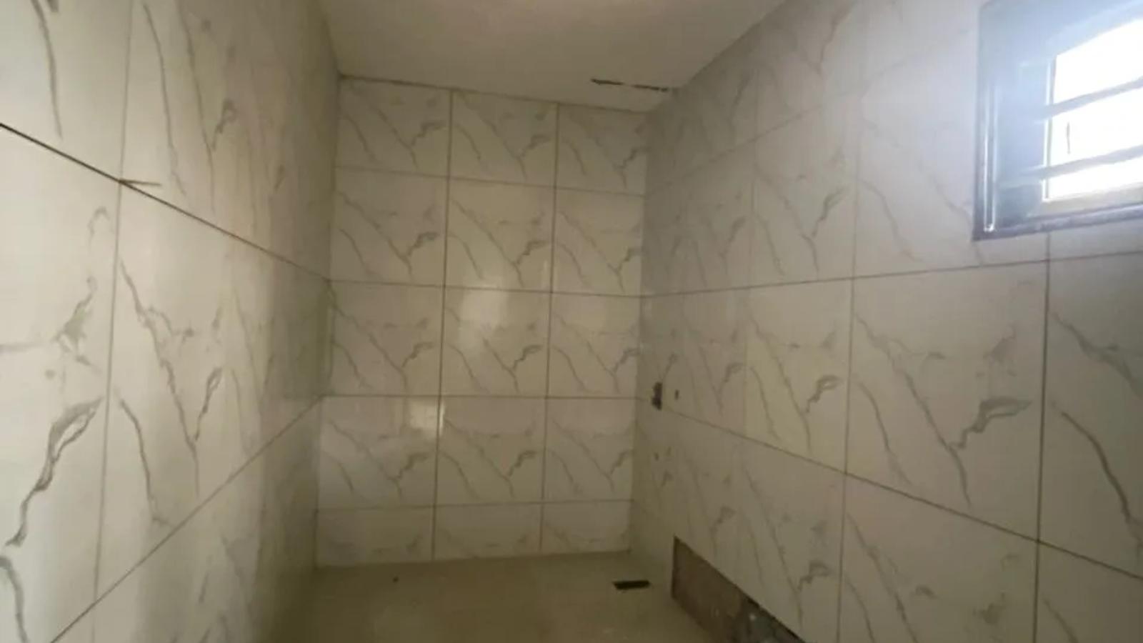 4 BEDROOM FULLY DETACHED DUPLEX