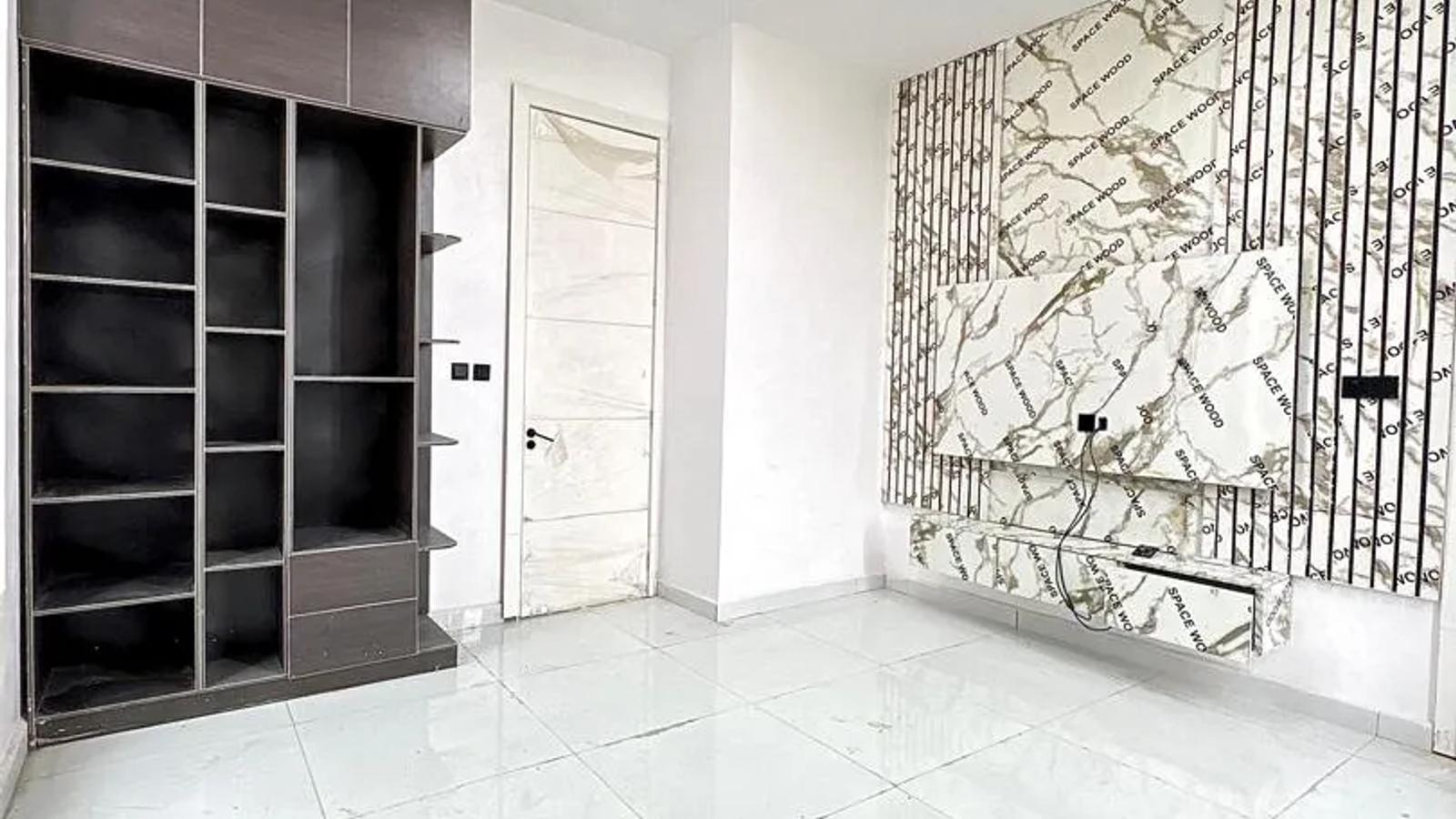 5 Bedroom Fully Detached Duplex