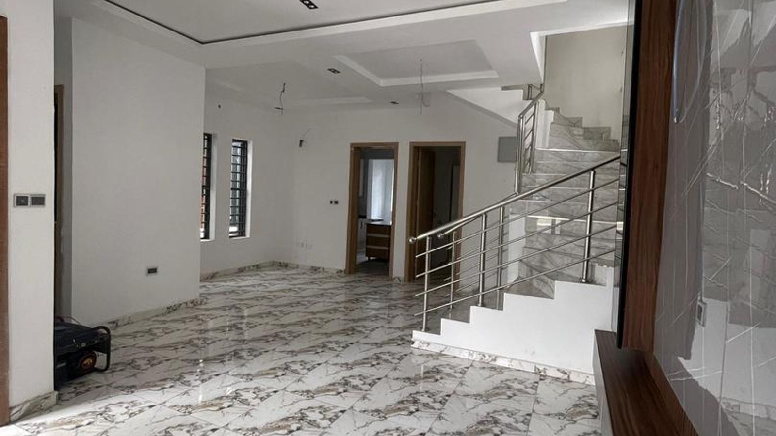 4 Bedroom Fully Detached Duplex