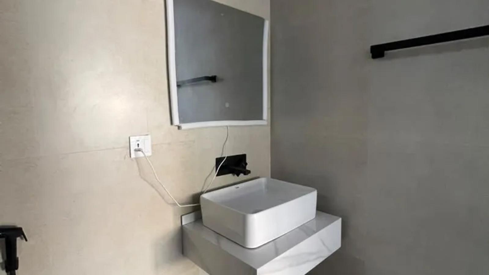 5 Bedroom Fully Detached Duplex