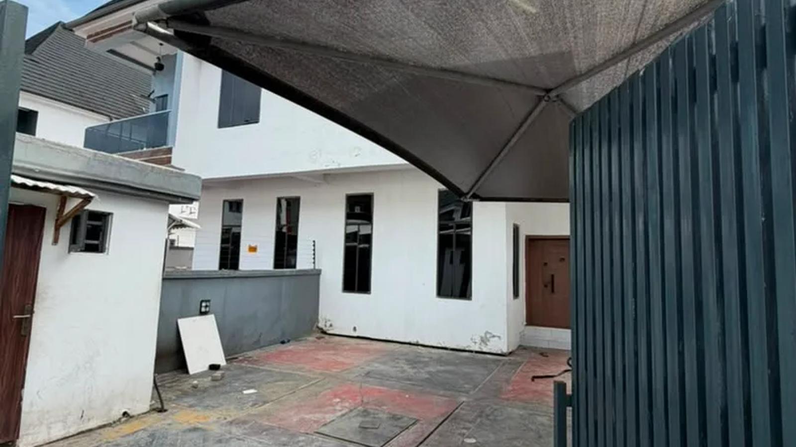 4 Bedroom Semi Detached Duplex