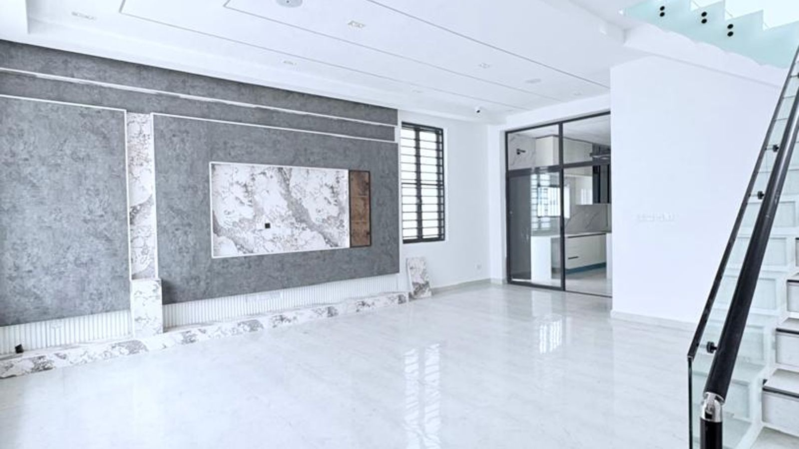4 Bedroom Fully Detached Duplex